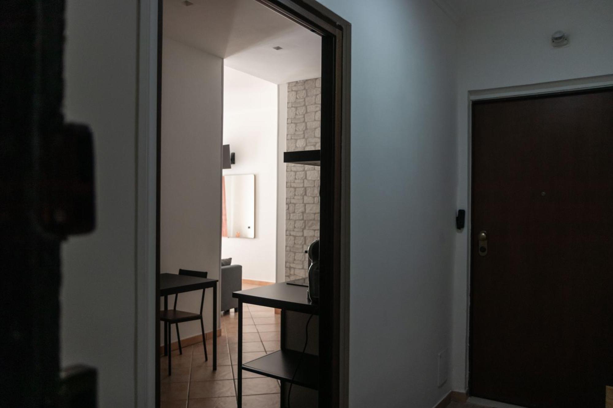 Casa Matteo53 Termini - Castro Pretorio Lägenhet *